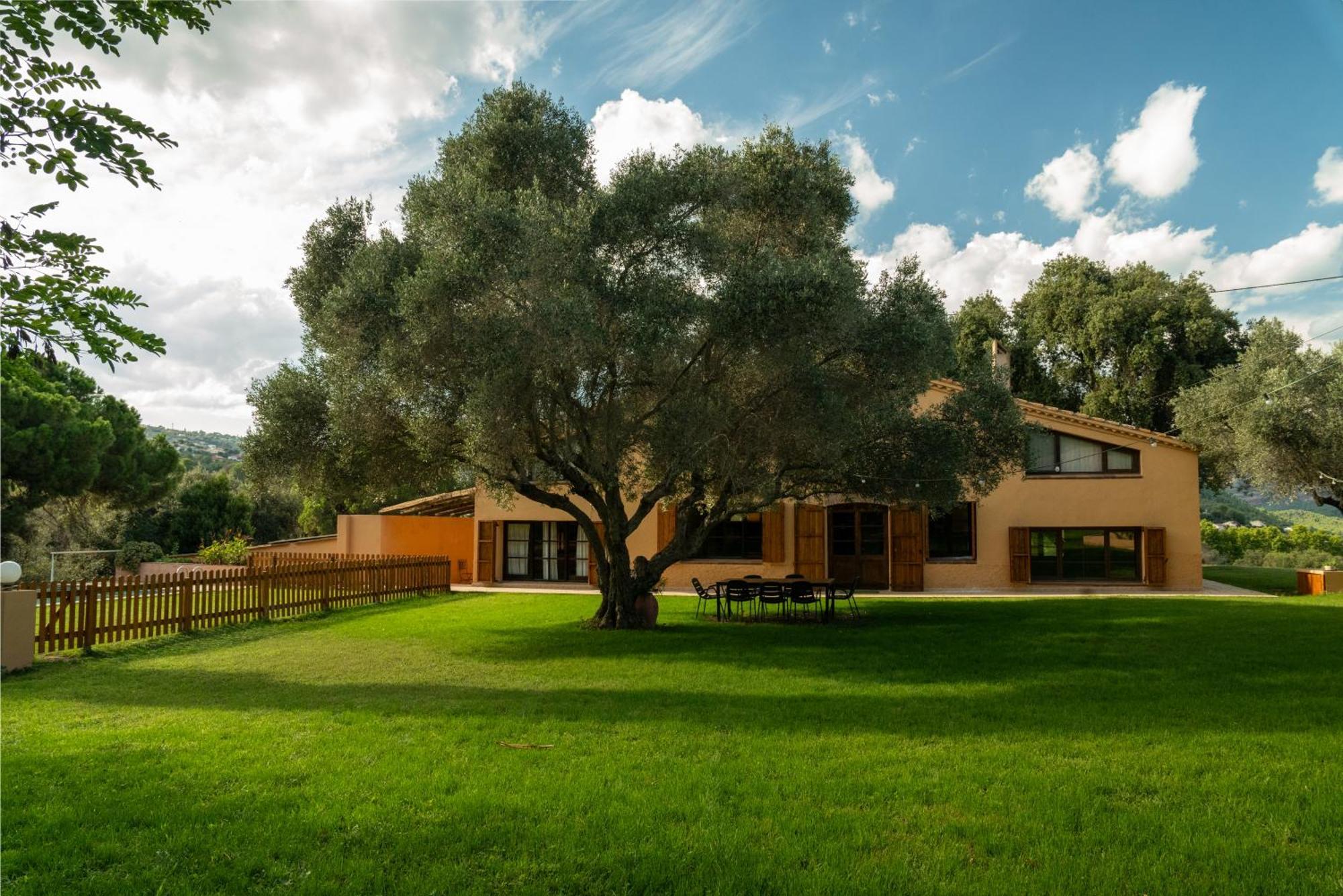 Casa Rural El Bruguer Vell Santa Eulalia de Ronsaná المظهر الخارجي الصورة